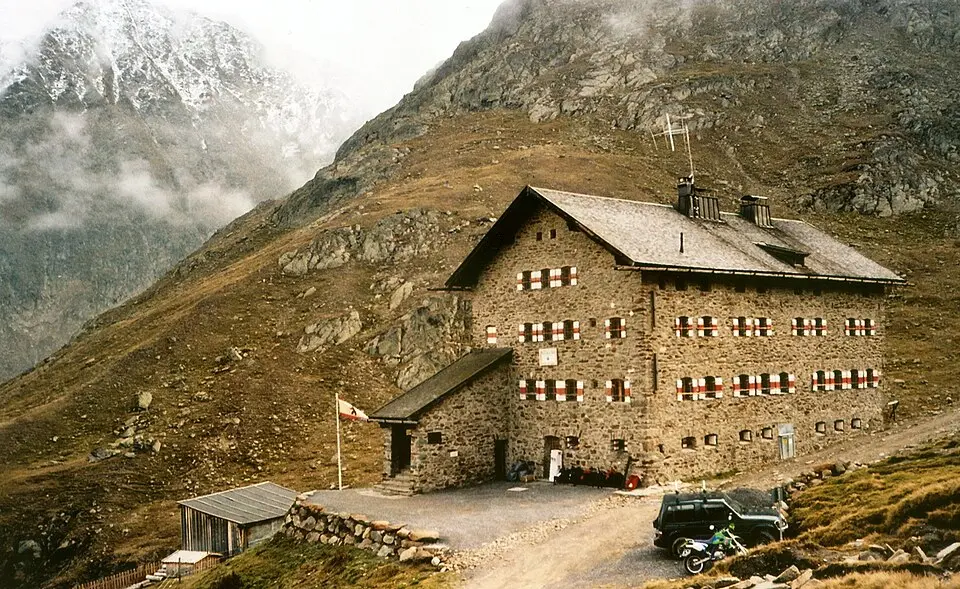 Feltöltötte: Zinnmann · CC BY-SA 3.0 Martin-Busch-Hütte