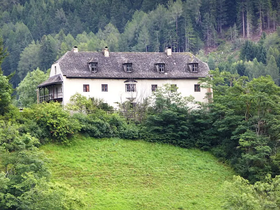 Burg Trautson