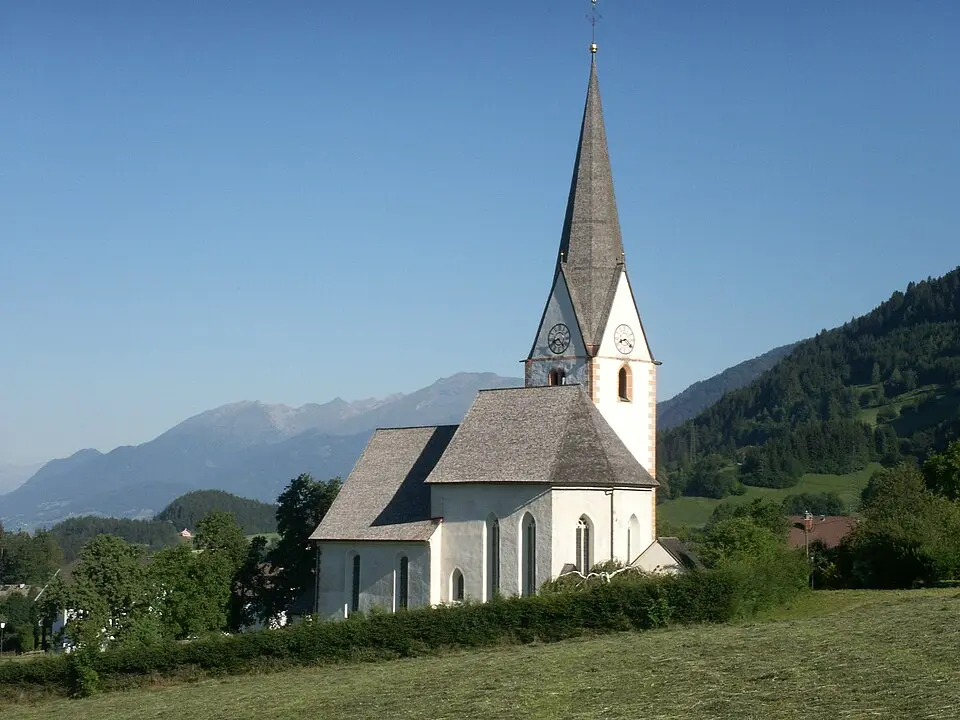 Kath. Filialkirche, Wallfahrtskirche Mariae Himmelfahrt (Maria Schnee)