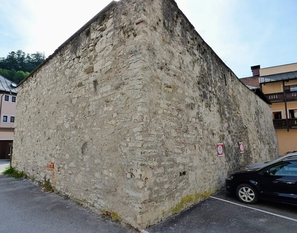 Mauer des ehem. Mautsudhauses Neugoldegg