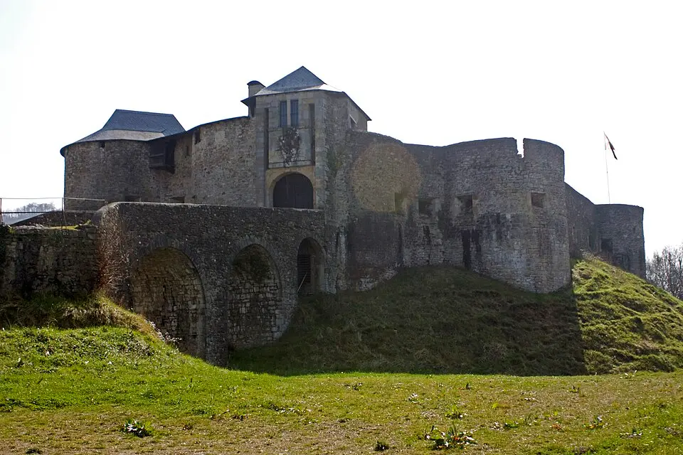 Vieux Château (Mauléon-Licharre)