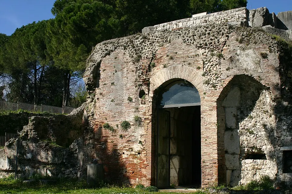 Mausoleum of Ummidia Quadratilla