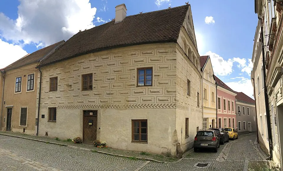 Göttweigisches Haus und Teile des römischen Kastells
