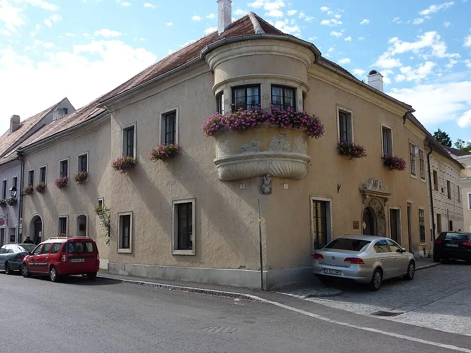 Lasperger Haus und Teil des römischen Kastells