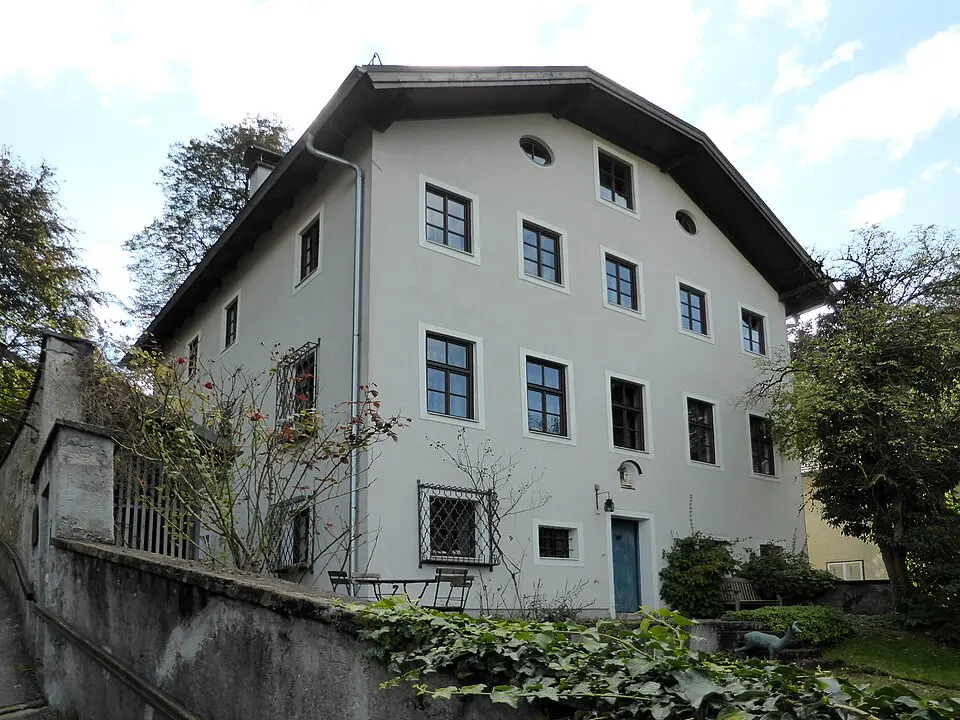 Mönchsberg 6