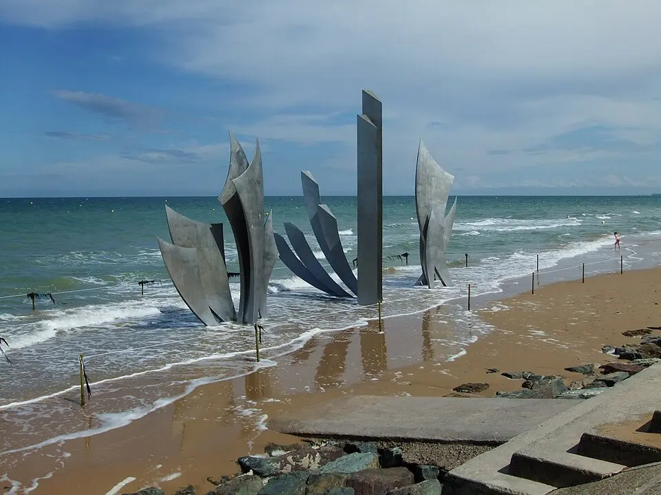 Immagine: Woolfer · CC BY-SA 3.0 spiagge dello sbarco del D-Day, Normandia, 1944