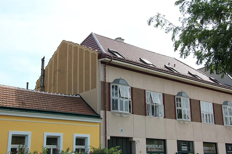 Wohn- und Geschäftshaus, Ehem. Konsumgebäude