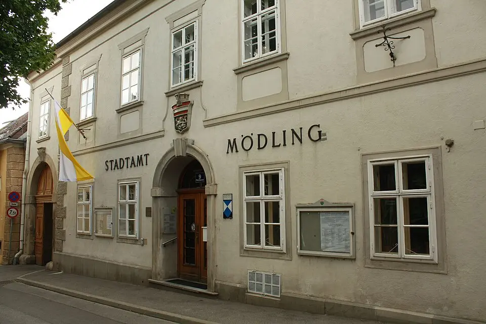 Neues Rathaus, Stadtamt
