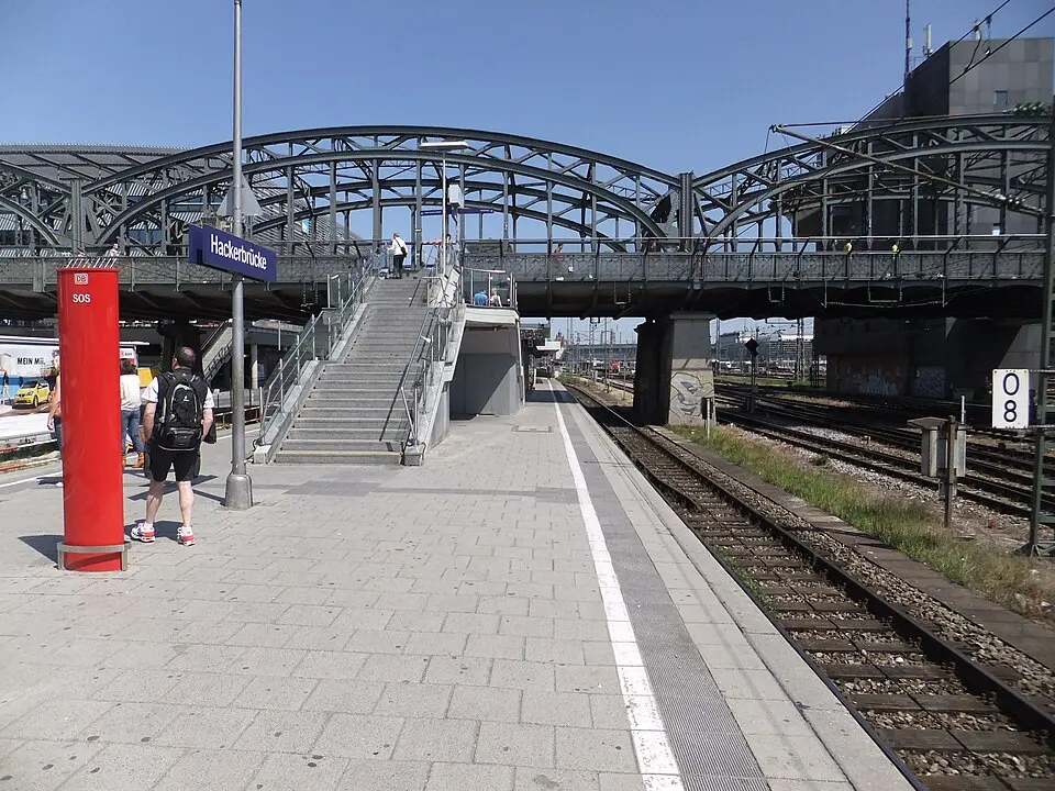 München Hackerbrücke