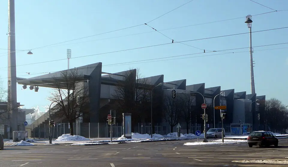 Städtisches Stadion an der Grünwalder Straße