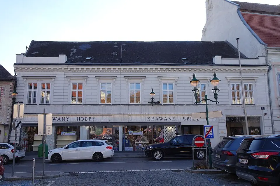 Wohn- und Geschäftshaus
