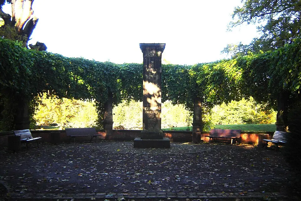 Immagine: Greifen · CC0 Borussia-Denkmal
