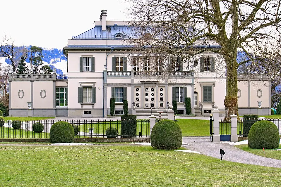 Schloss Meienberg mit Ökonomiegebäuden und Park