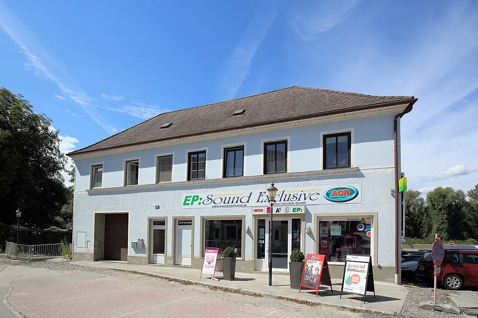 Geschäftshaus, ehem. Brauhausschupfen