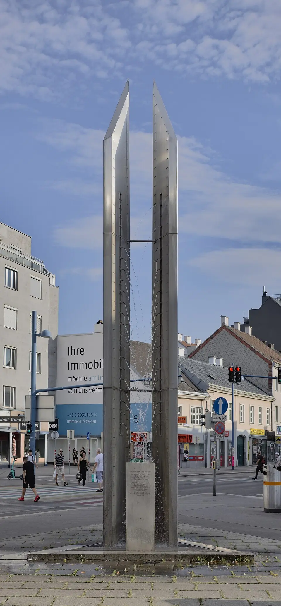 memorial stele for resistance fighters (Am Spitz, Vienna)