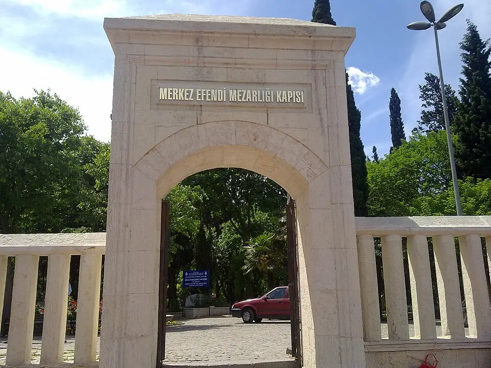 Merkezefendi Mezarlığı