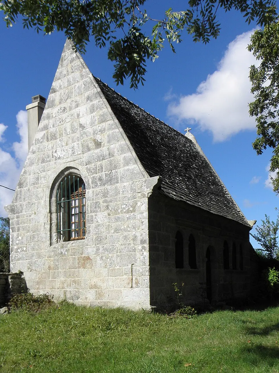 ossuaire Saint-Aurélien de Mespaul
