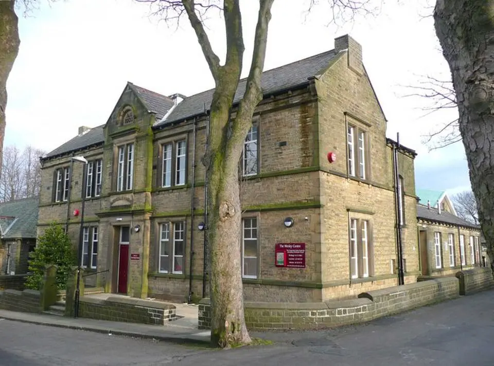 Almondbury