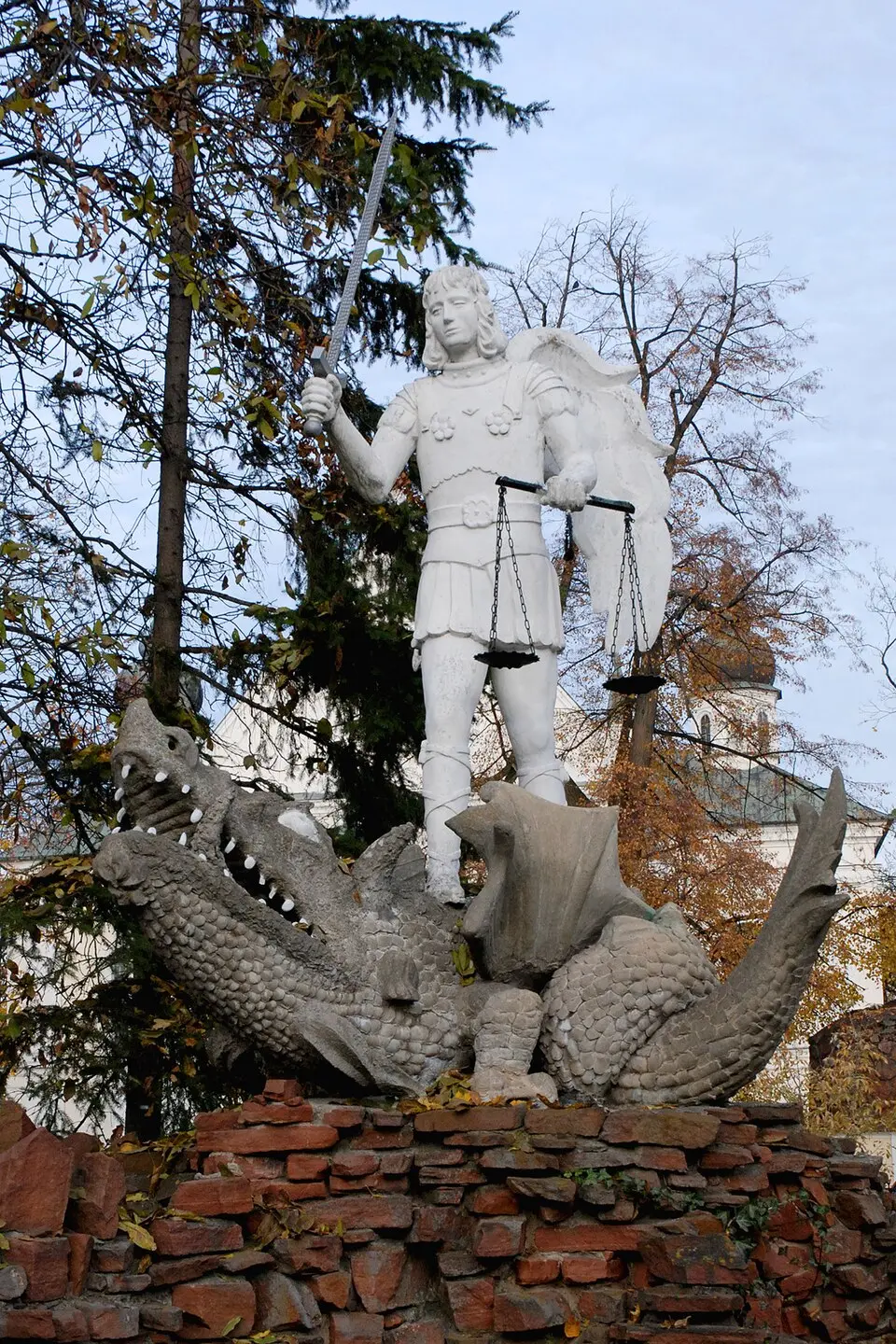 Pomnik św. Michała Archanioła w Białej Podlaskiej