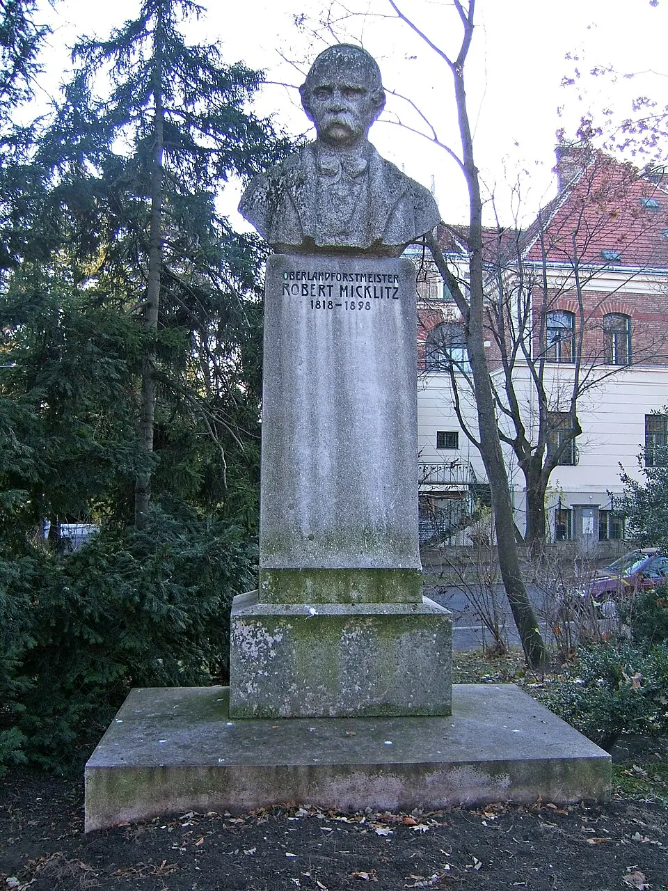 Persönlichkeitsdenkmal, Micklitz