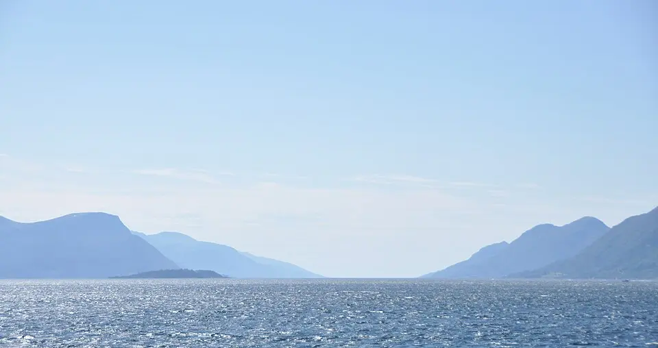 Midfjorden