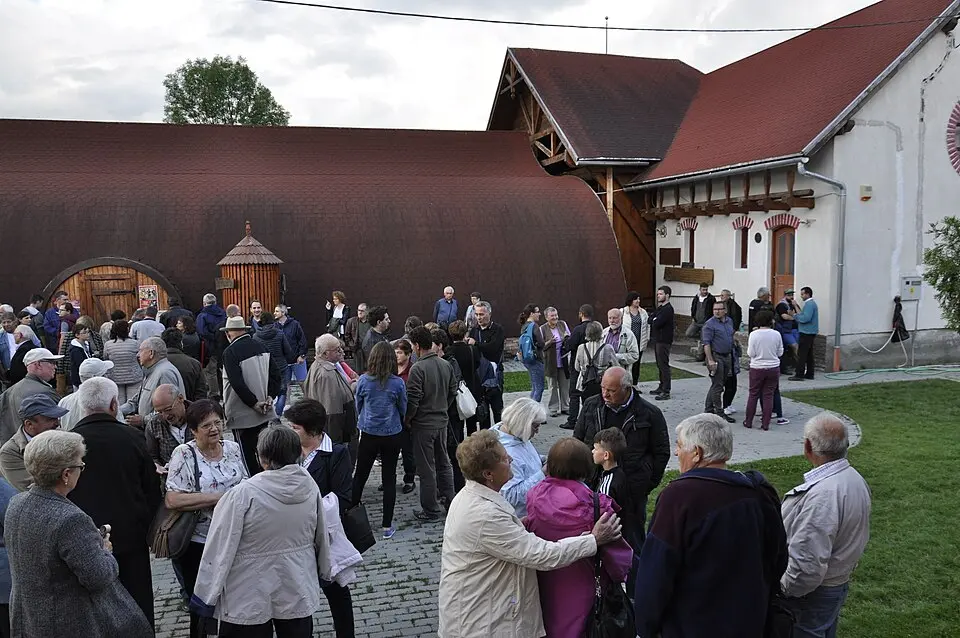 Teatrul Șură din Călugăreni