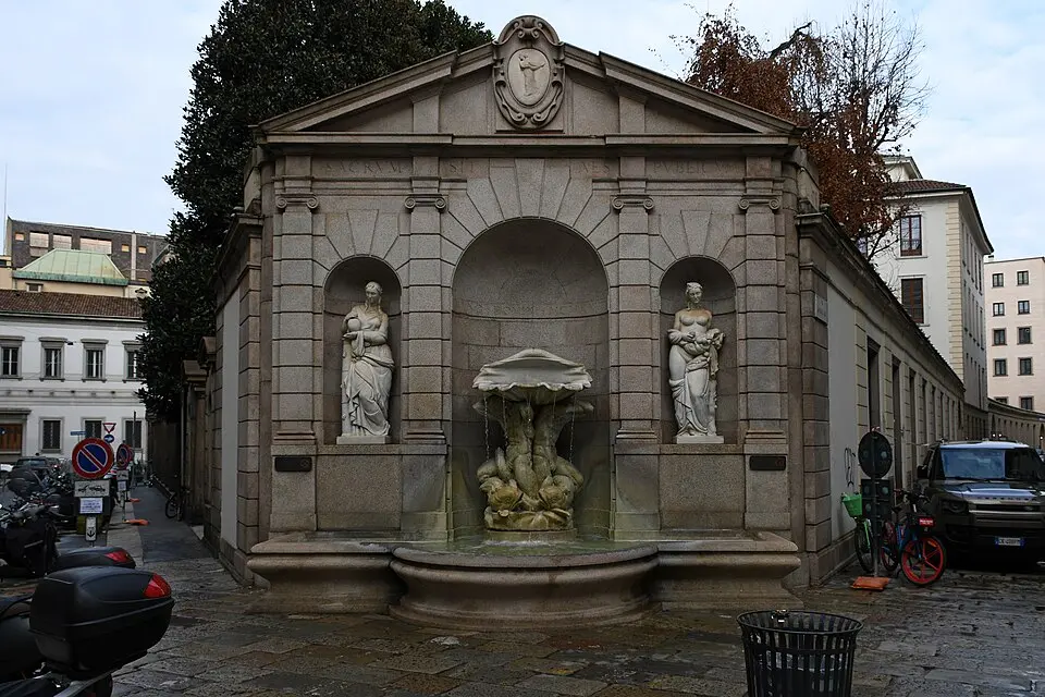 Fontana dei Tritoni
