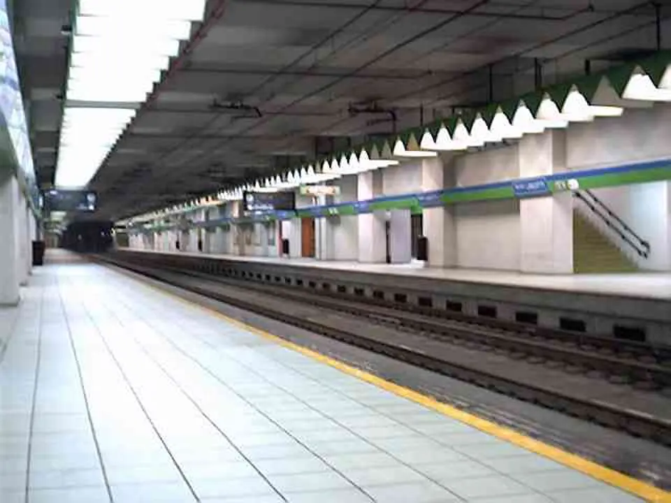 ligne passante de Milan
