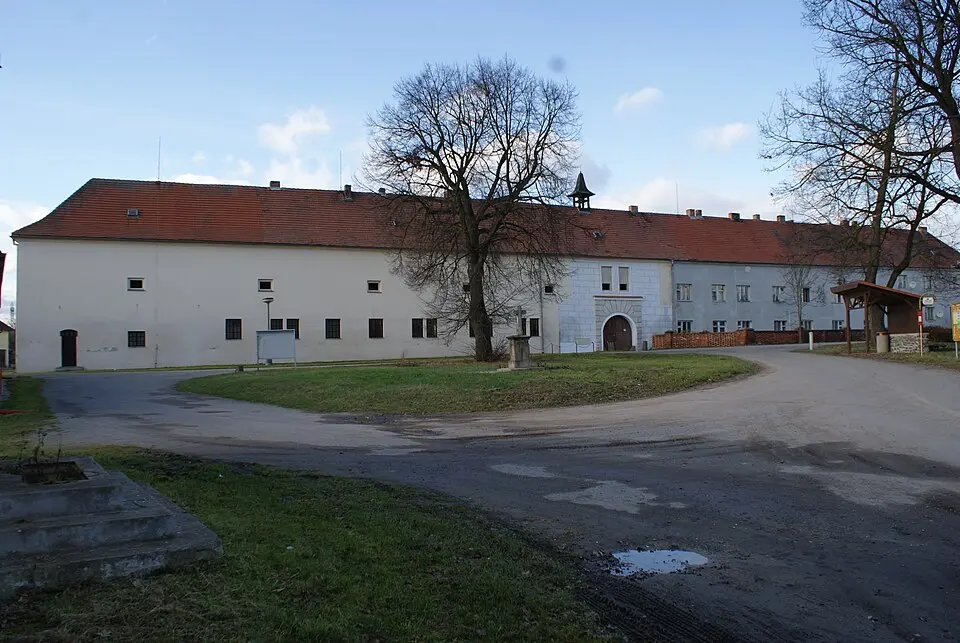 Obrázek: feťour · Public domain Milenovice