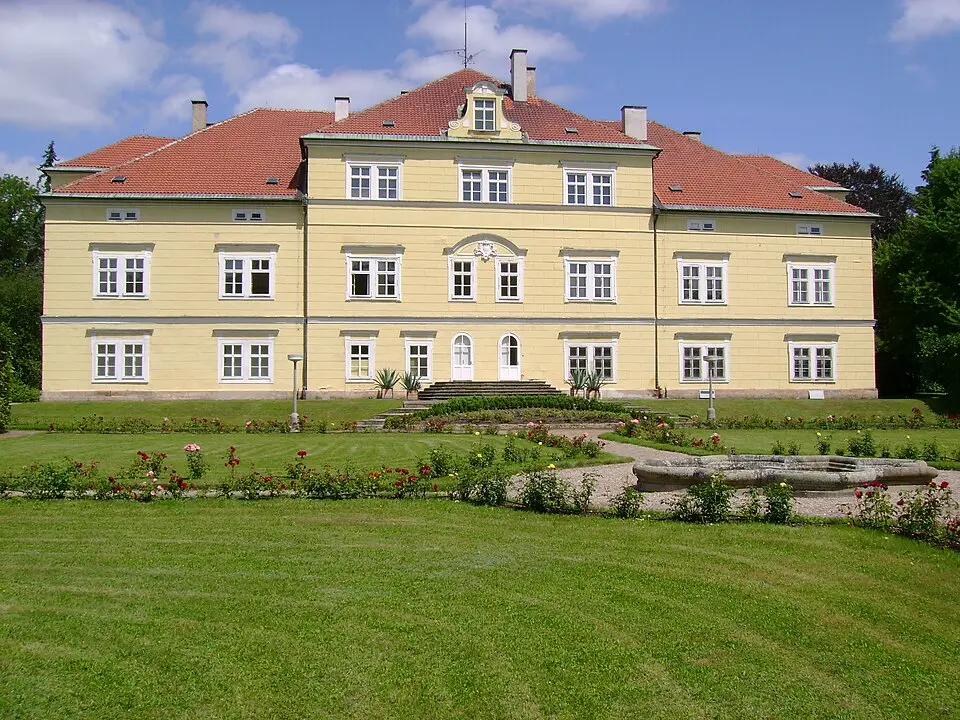 Pałac w Miletínie