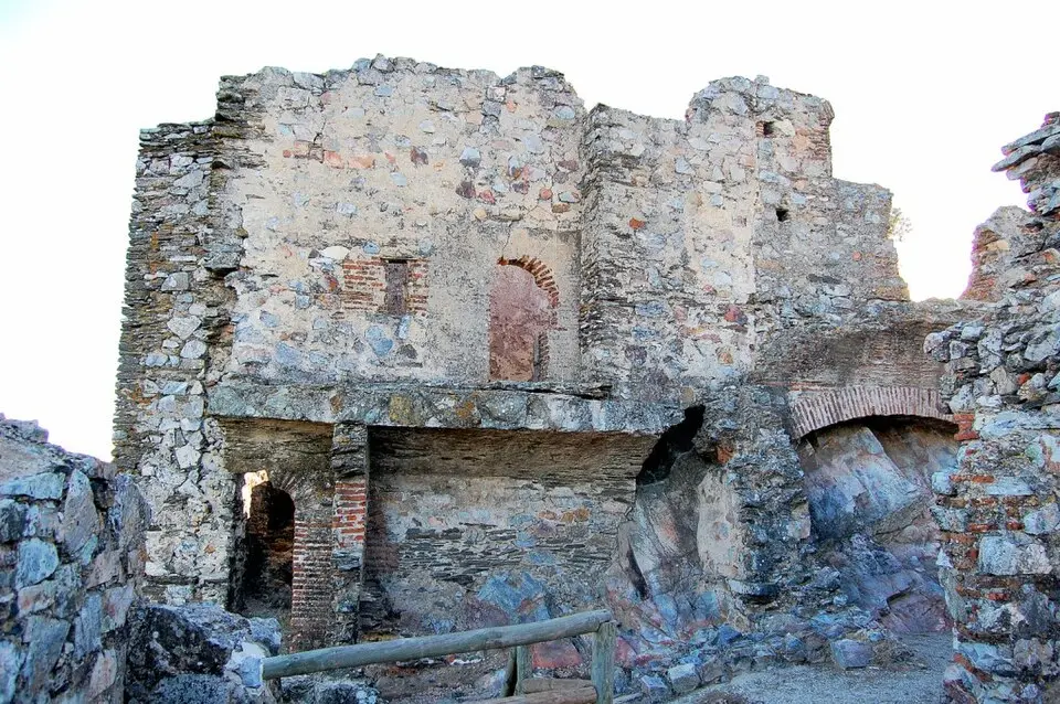 Bild: José Antonio Cotallo López https://www.flickr.com/photos/cotallo-nonocot/ · CC BY 2.0 Castillo de Mirabel