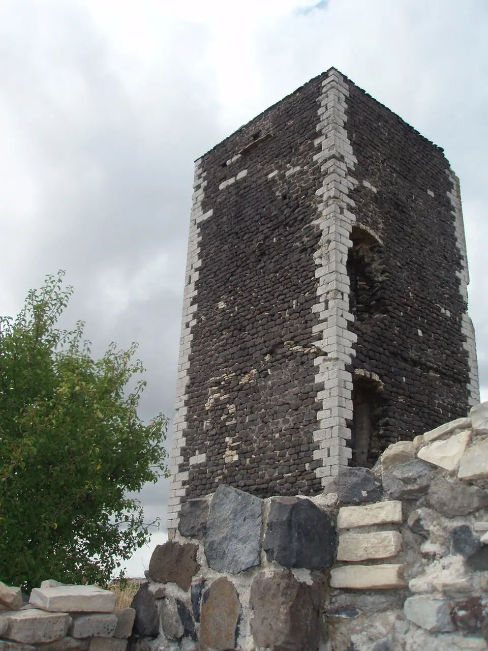tour de Mirabel