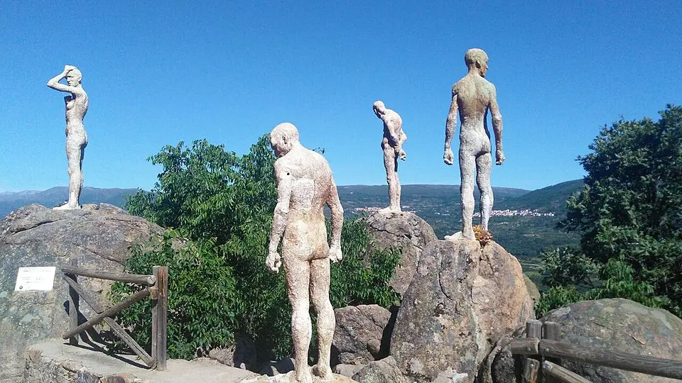 Image: SantiagoGG · CC BY-SA 4.0 Mirador de la Mémoire