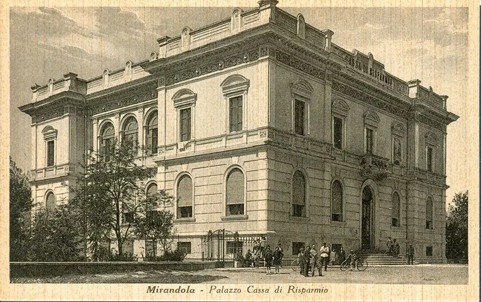 Palazzo della Cassa di risparmio di Mirandola