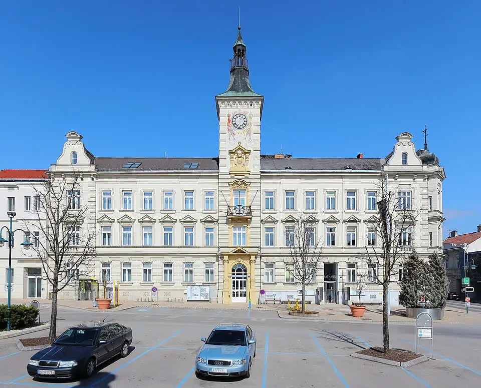 Bild: C.Stadler/Bwag · CC BY-SA 4.0 Bezirkshauptmannschaft, Rathaus