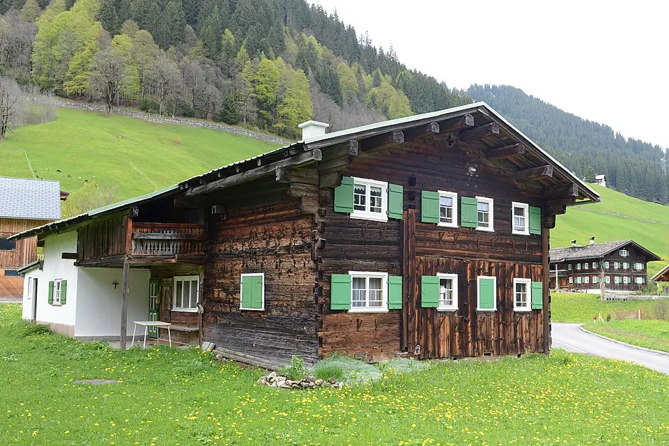 Image: böhringer friedrich · CC BY-SA 3.0 AT Bauernhaus