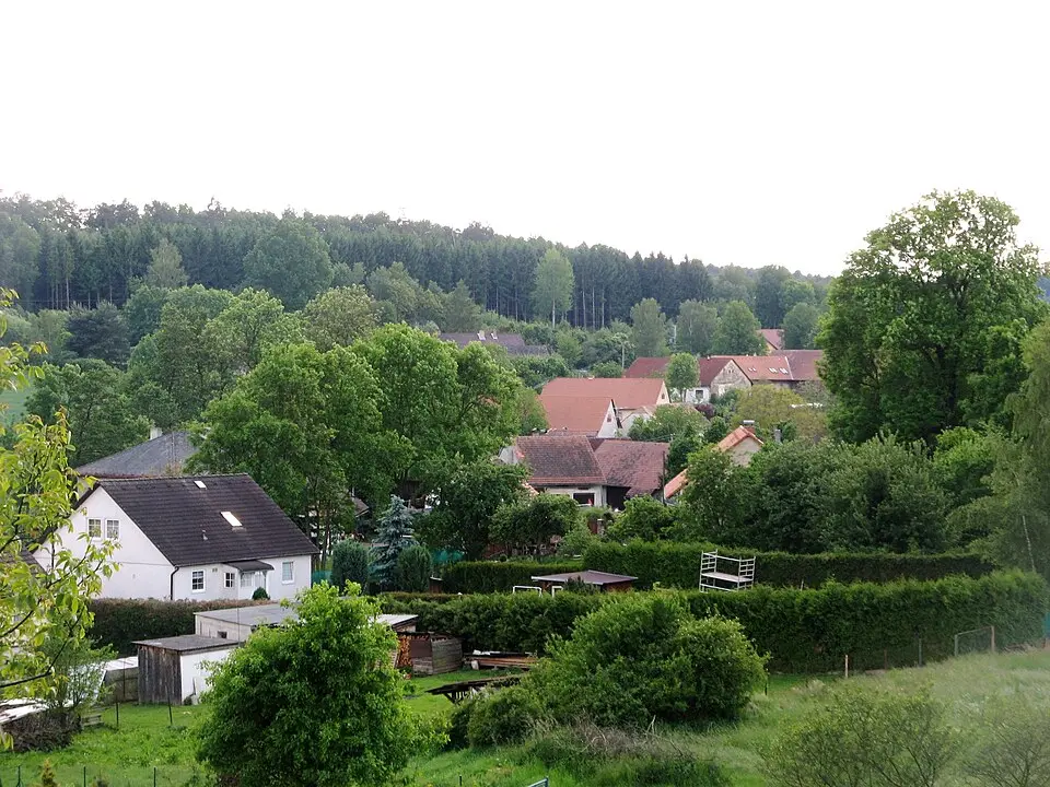 Obrázek: Jarda 75 · CC BY-SA 3.0 Mlékovice