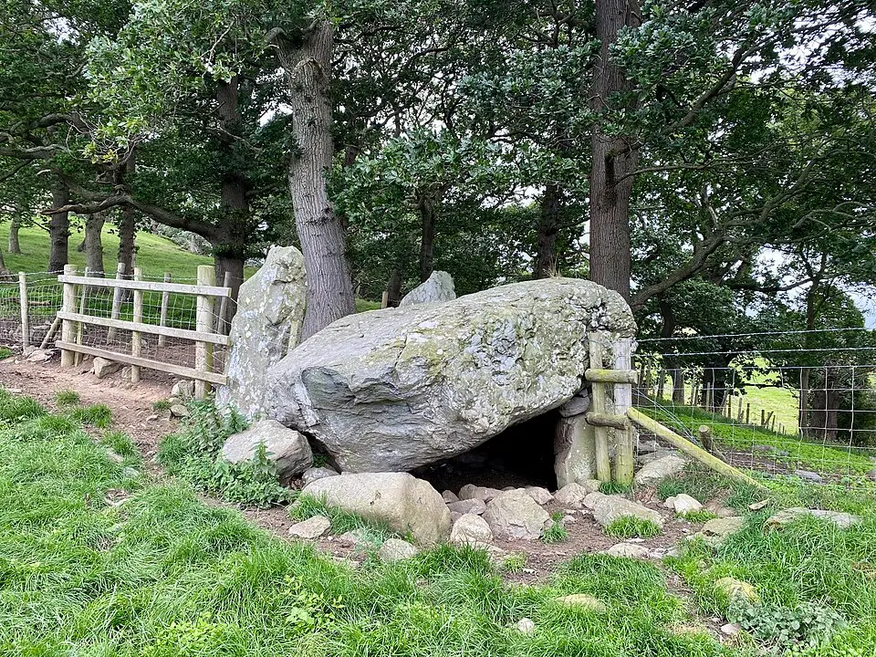 Portal Tomb von Hendre Waelod