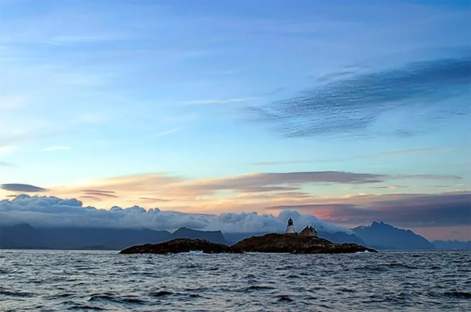 Moholmen fyr