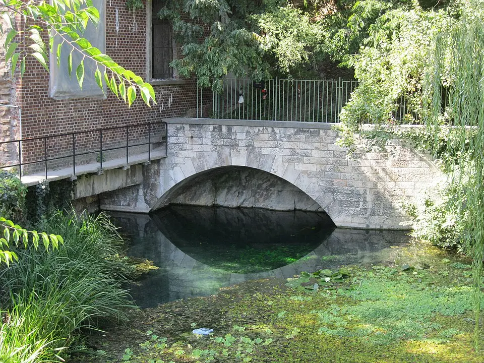 grotte János Molnár