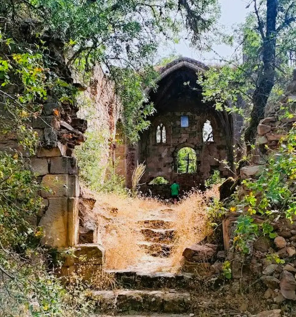 Monasterio de Nuestra Señora de los Lirios de Alveinte