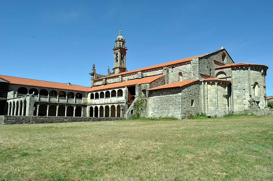 Slika: Wamba Wambez · CC BY-SA 3.0 Monasterio de Santa María (Junquera de Espadañedo)