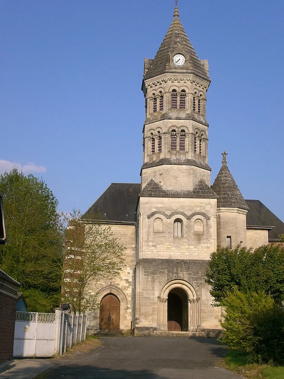 église Saint-Pierre de Monchy-Lagache