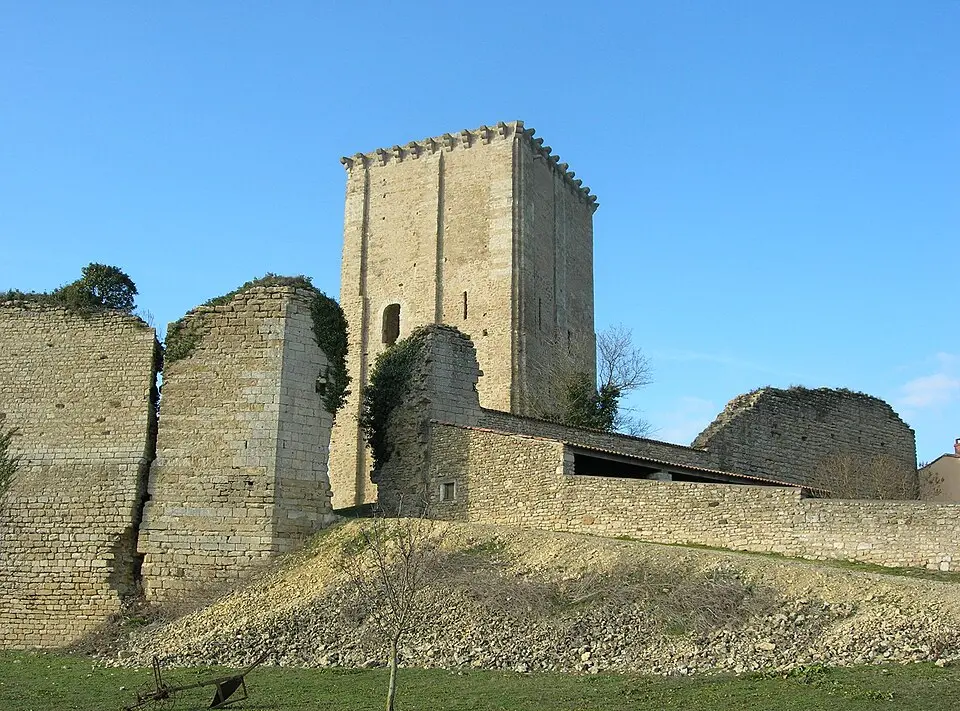 donjon de Moncontour
