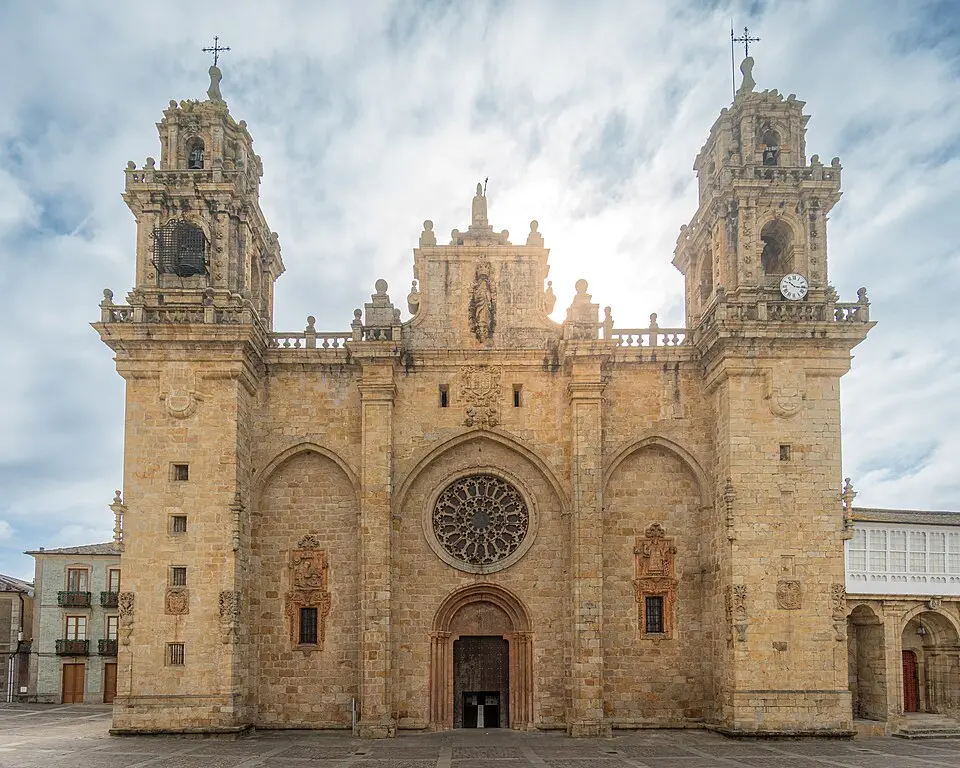 Kép: Fernando Pascullo · CC BY-SA 4.0 Catedral de Mondoñedo