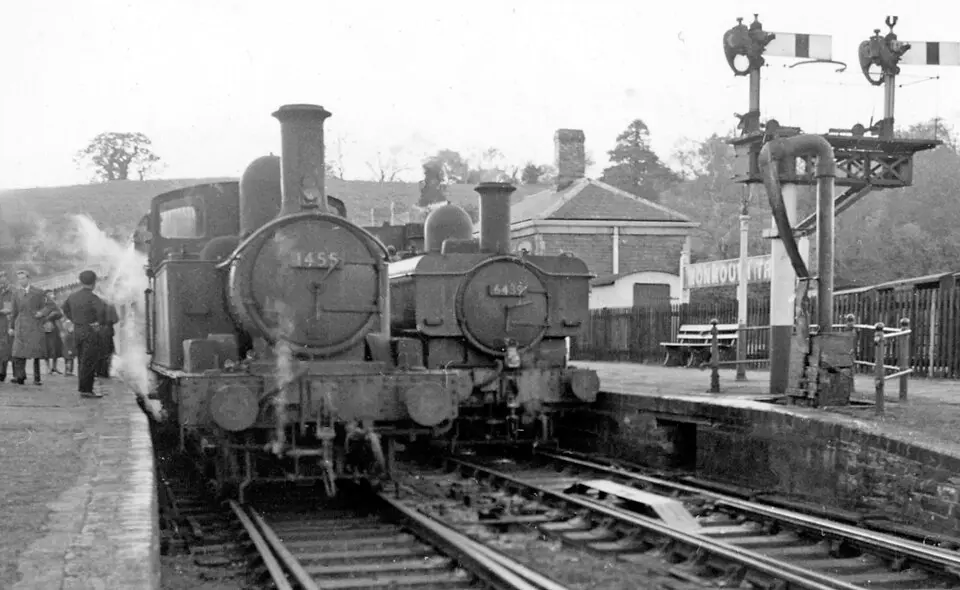 Monmouth Troy railway station