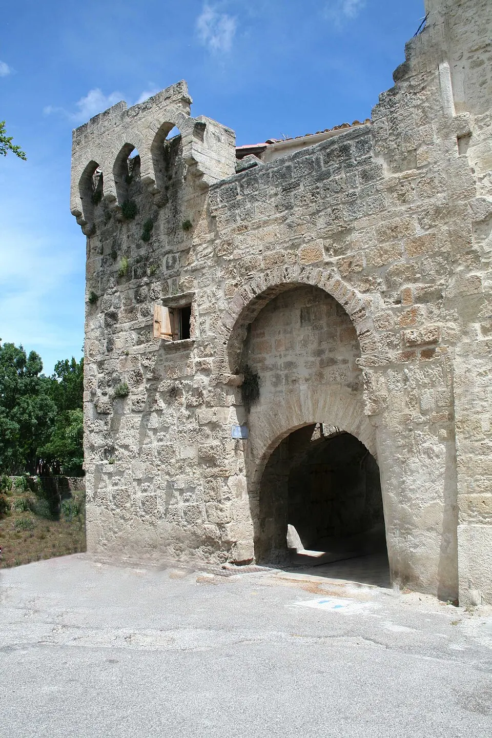 Town gate of Montbazin