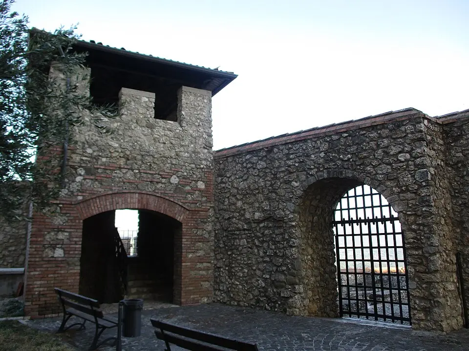 Slika: Fire90 · CC BY-SA 4.0 Castello di Montefredane
