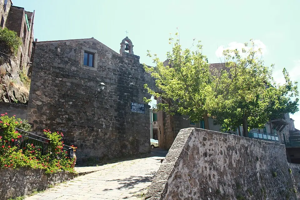 mura di Montegiovi