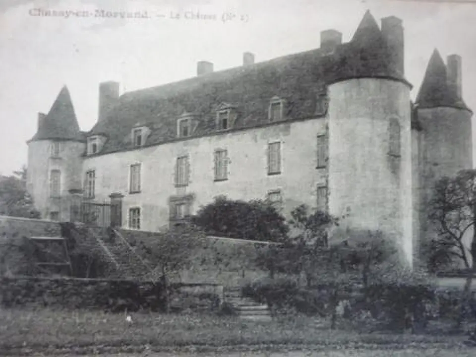 Kép: first published before 1928 · Public domain château de Chassy